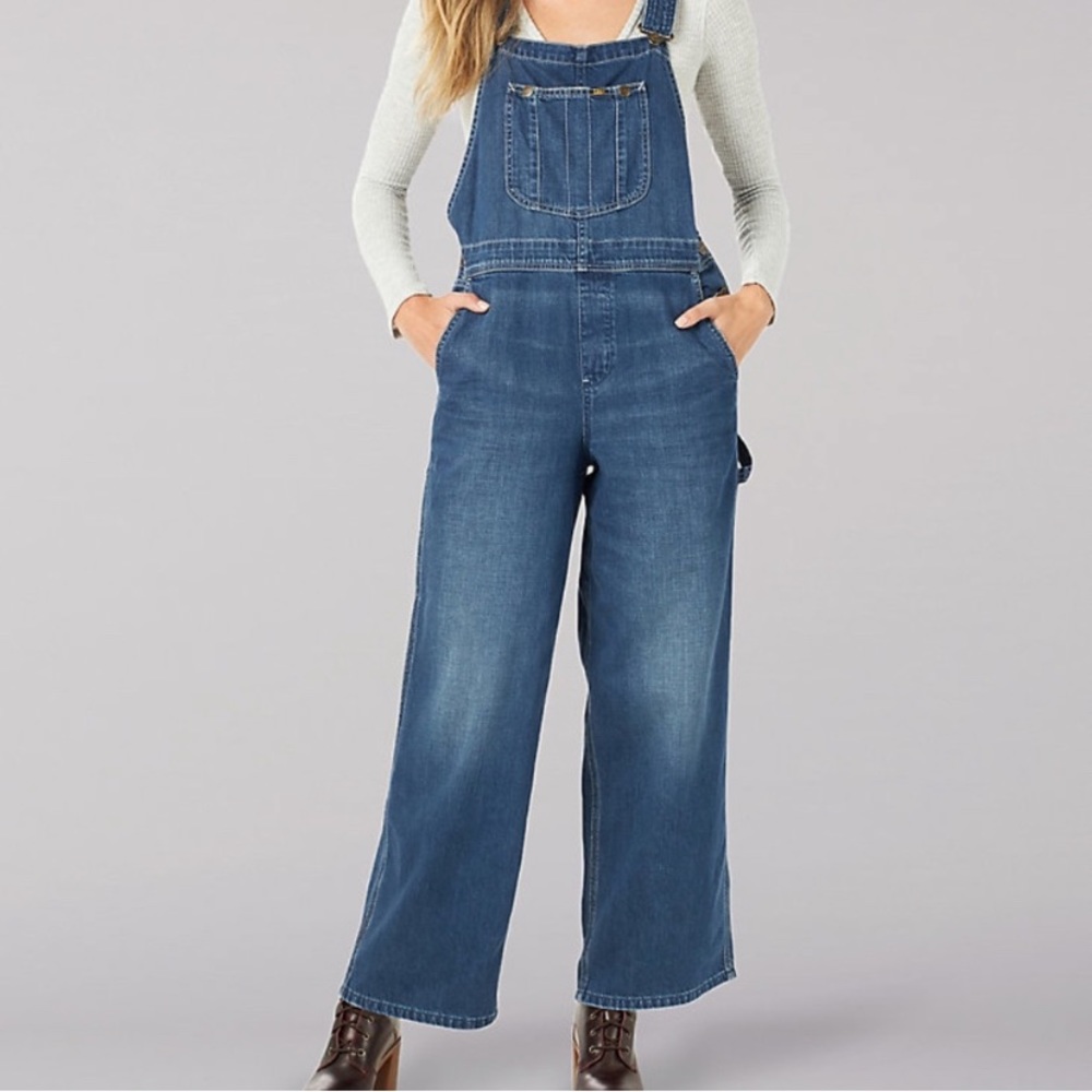 🌾Lee “Kansas” Relaxed Fit Overalls🌾
